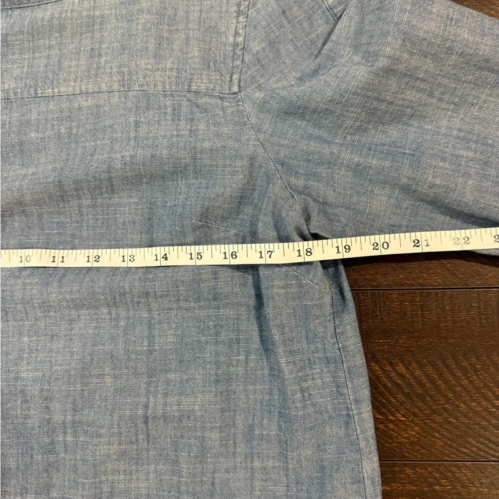 J.Crew Chambray Funnel Neck Top Blue Button Shoulder High-Low Hem Size 8
